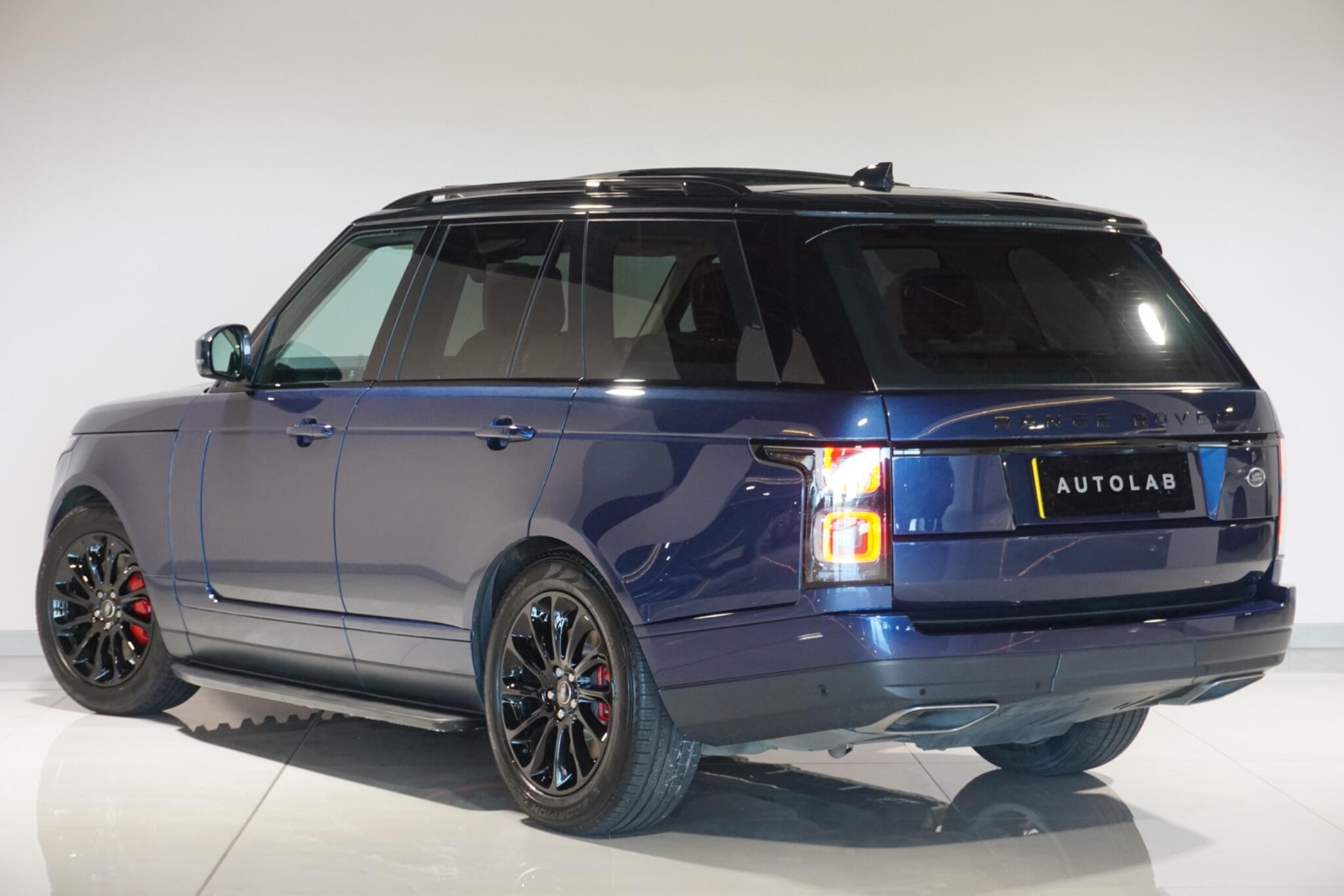 Land Rover Range Rover 2.0 P400e 12.4kWh GPF Vogue SUV 5dr Petrol Plug-in Hybrid Auto 4WD Euro 6 (s/s) (404 ps)
